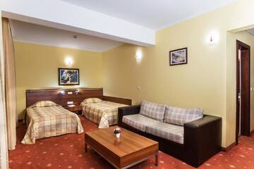 Фотографии Отель Hotel Izvor г. Старозагорски-Бани (Болгария) №3 Фото Отель Hotel Izvor г. Старозагорски-Бани 3